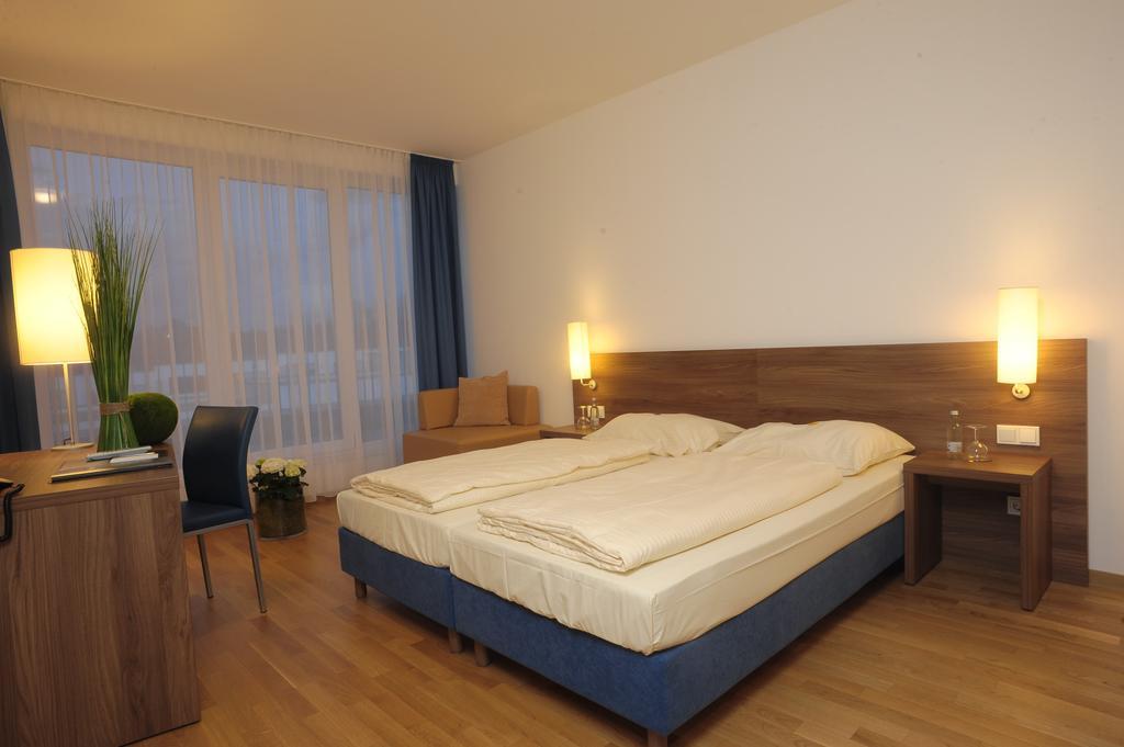 Zar-Hotel Vitalis Регенсбург Номер фото