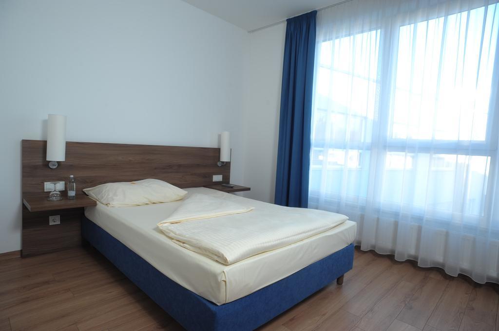 Zar-Hotel Vitalis Регенсбург Номер фото